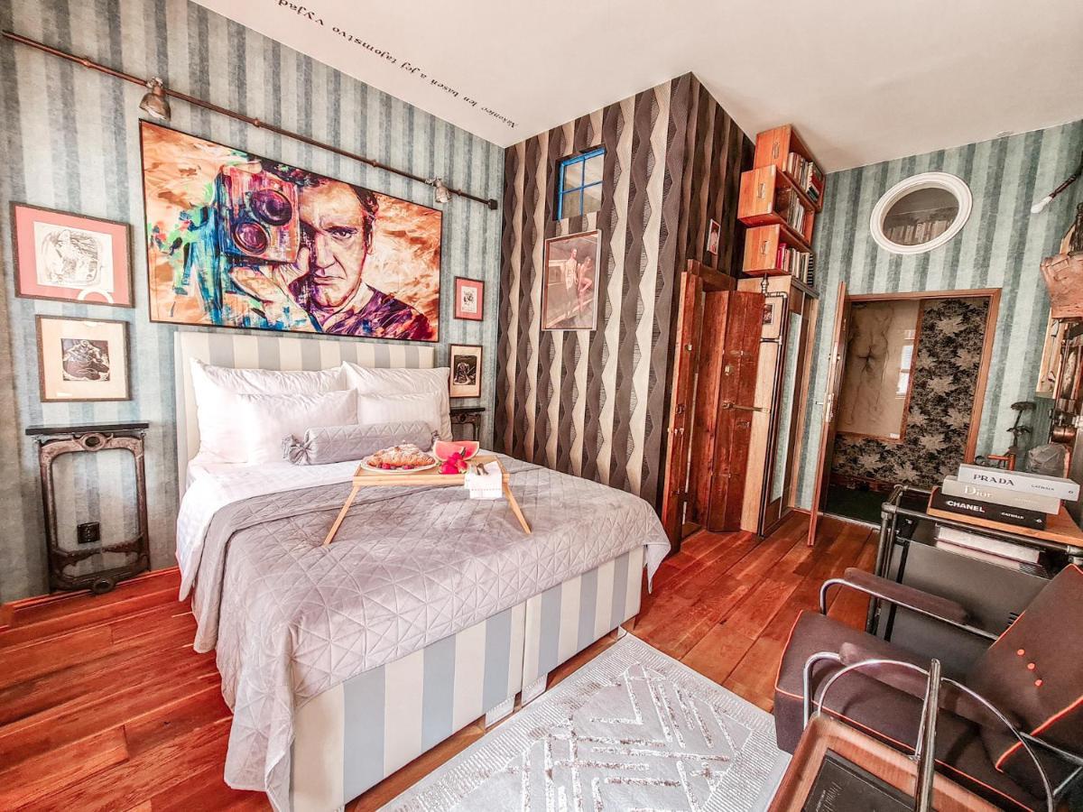 Divna Pani Luxury Gallery Hotel